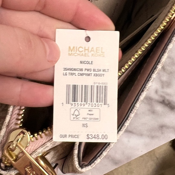 Michael Kors Crossbody - Picture 5 of 5